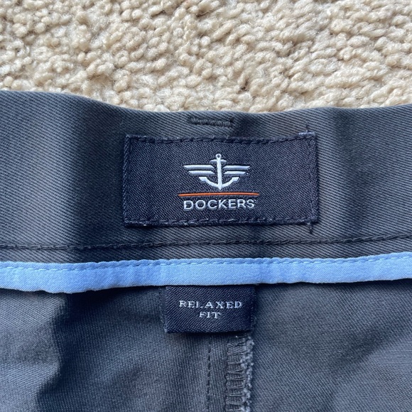 Dockers Relaxed Fit Men’s Pants 42x32 Dark Gray 100% Cotton - Picture 5 of 7